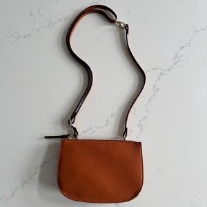 Lo & Sons Crossbody Bag